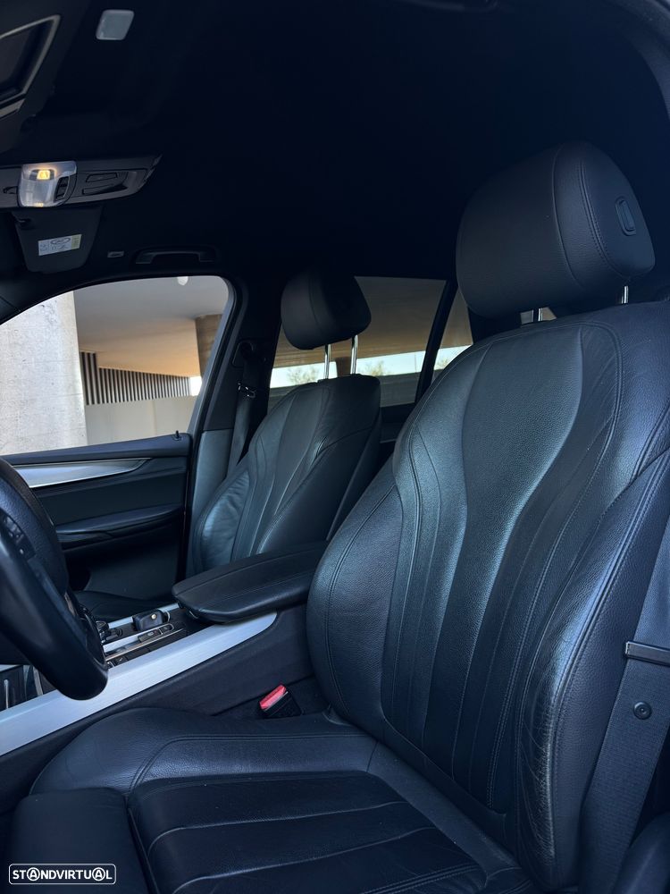 BMW X5 25 d sDrive Comfort 7L - 8