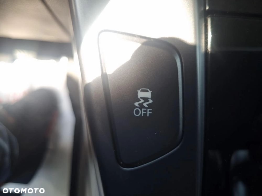 Hyundai i40 Kombi blue 1.6 Trend - 6