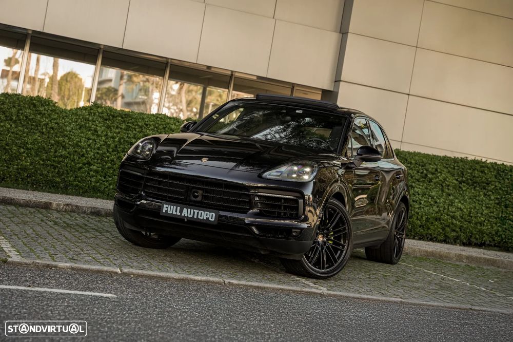 Porsche Cayenne E-Hybrid - 1