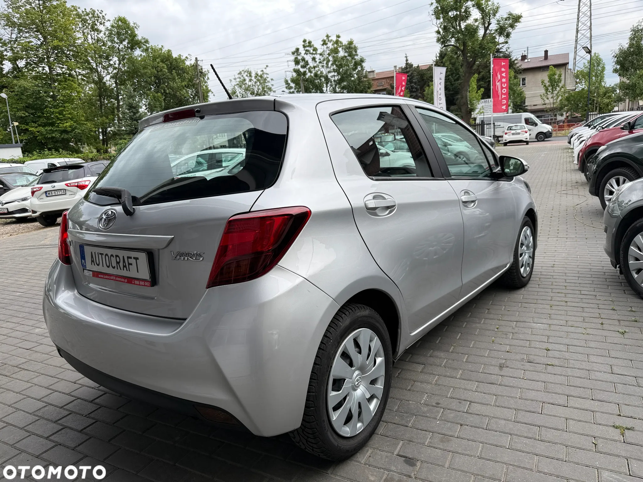 Toyota Yaris 1.0 Premium - 22