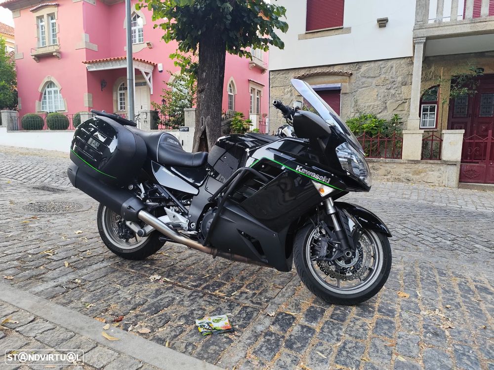 Kawasaki GTR - 1