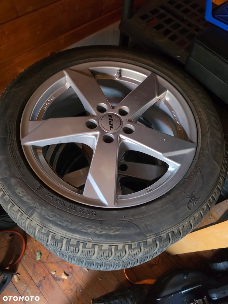 Mercedes-Benz GLB 200 Progressive 7G-DCT - 32