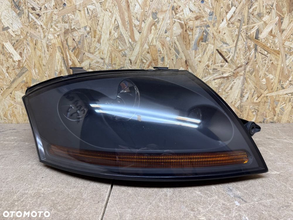 LAMPA PRZÓD PRAWA AUDI TT 8N0 XENON 8N0941004R - 1