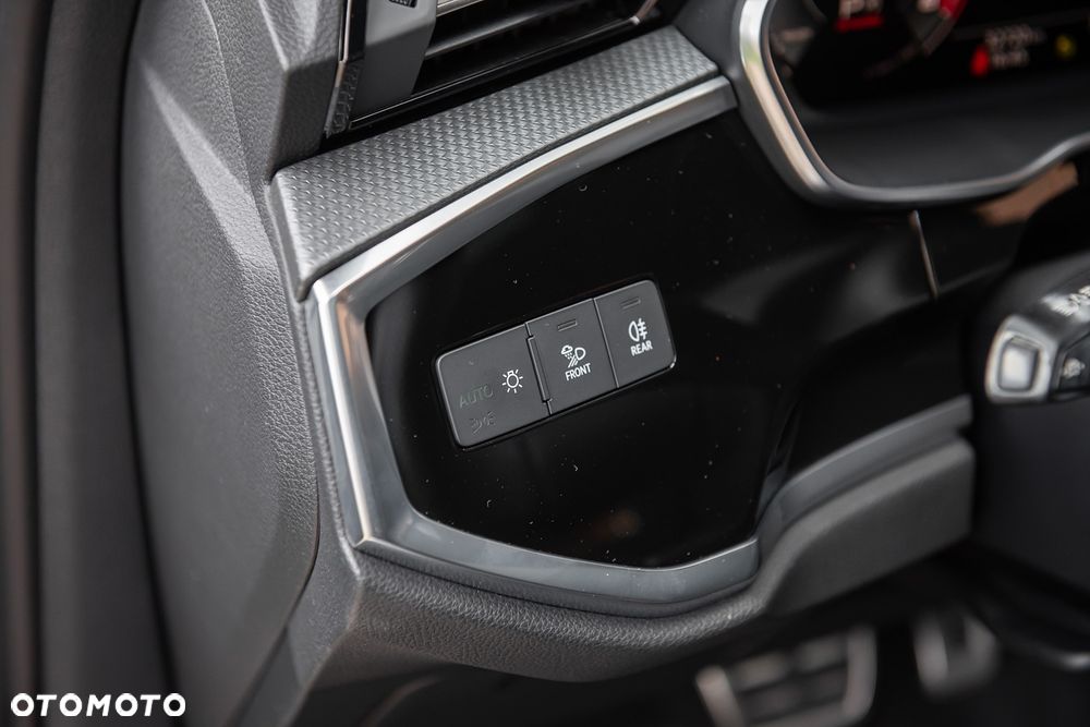 Audi Q3 40 TFSI Quattro S tronic - 17