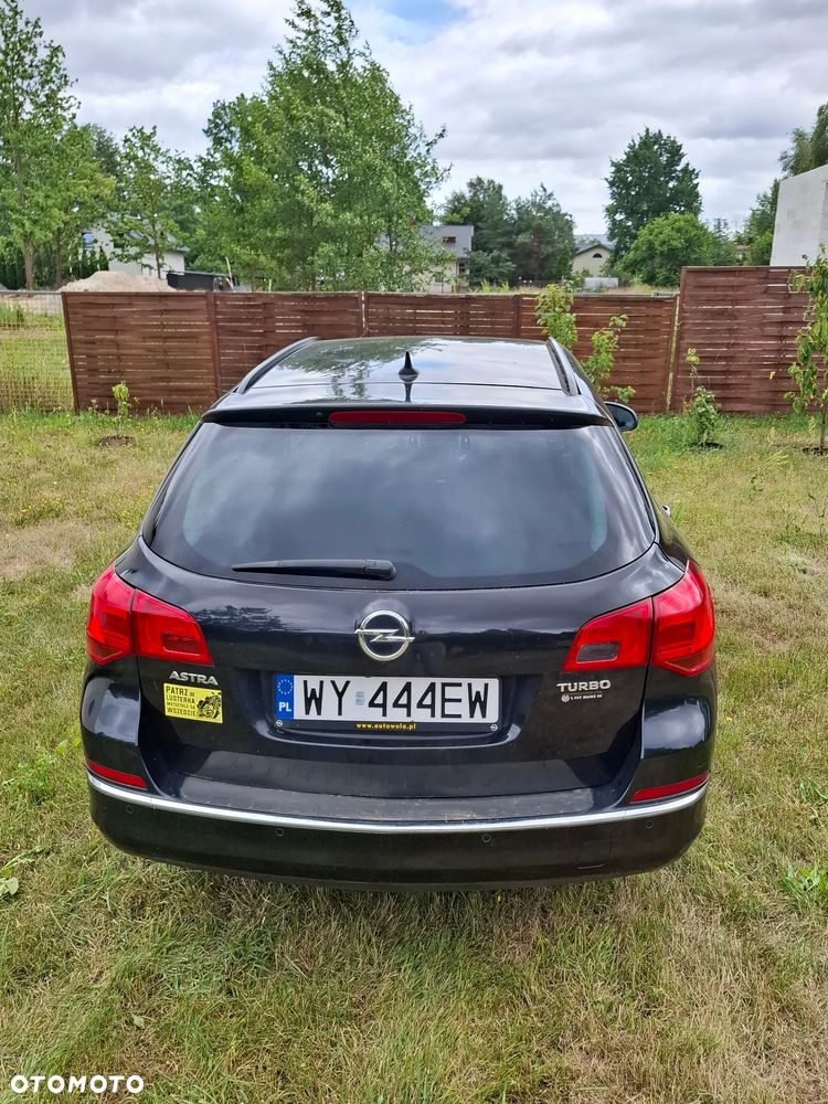 Opel Astra 1.4 T Cosmo - 11