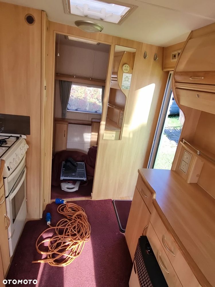 SWIFT Sterling Eccles 2000 - 30