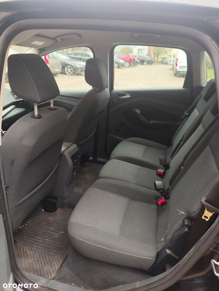 Ford C-MAX - 12