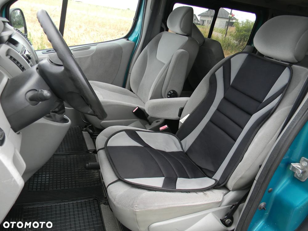 Renault Trafic - 19