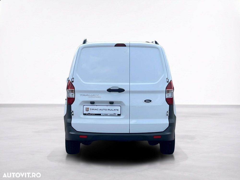 Ford Transit Courier - 6
