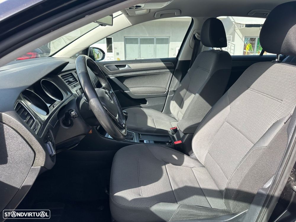 VW Golf 1.6 TDi Confortline - 11