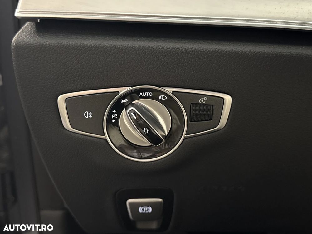 Mercedes-Benz E - 16