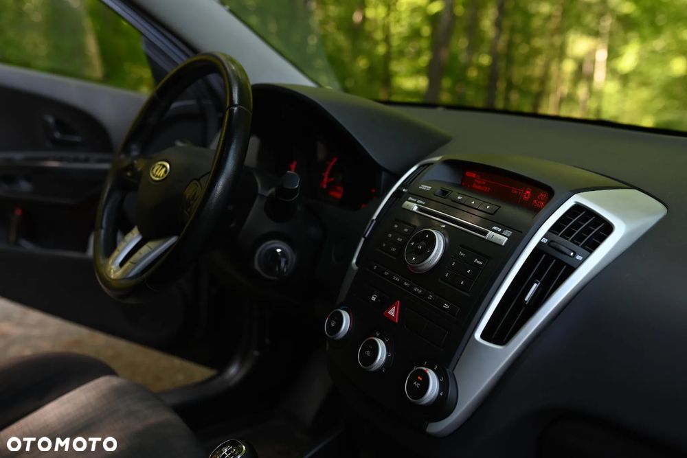 Kia Ceed 1.6 Comfort + - 9