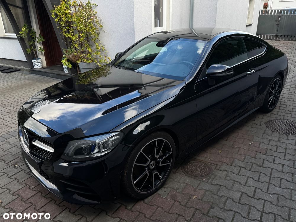 Mercedes-Benz C-Class 2019 photo 3