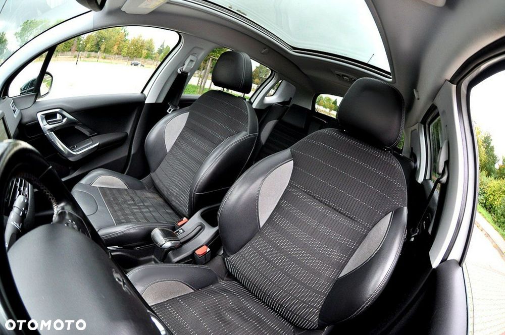 Peugeot 2008 PureTech 110 Stop&Start Business-Line - 8