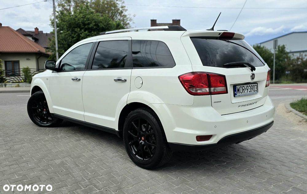 Fiat Freemont 2.0 Multijet Black Code AWD - 27