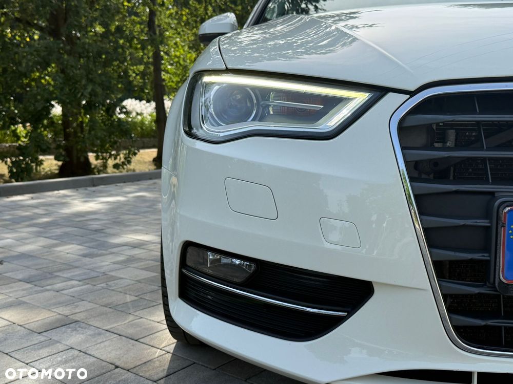 Audi A3 Sportback 2.0 TDI S tronic Attraction - 11