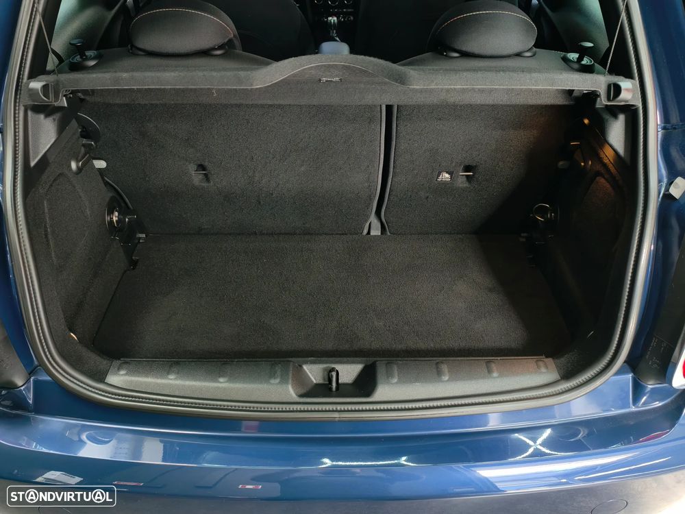 MINI 3 Portas One D - 41