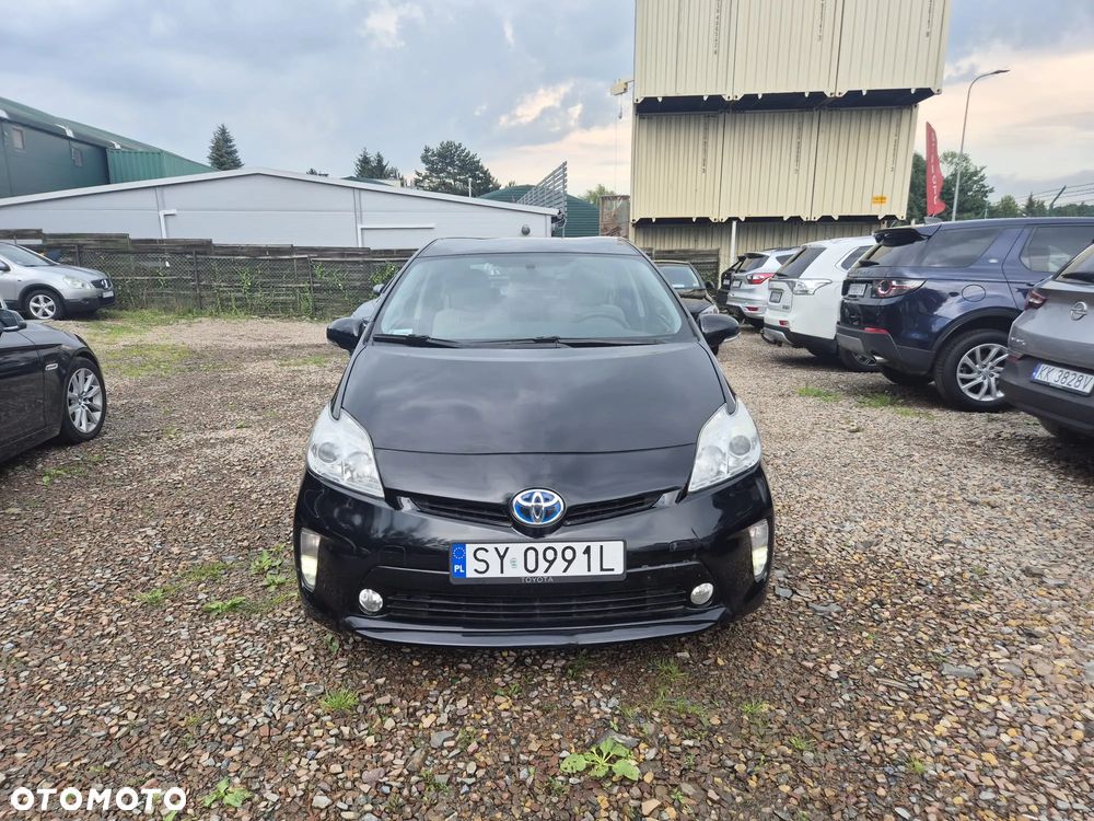 Toyota Prius 1.8 HSD Premium - 2