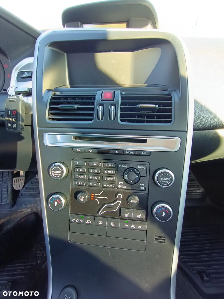 Volvo XC 60 2.4D DRIVe - 25