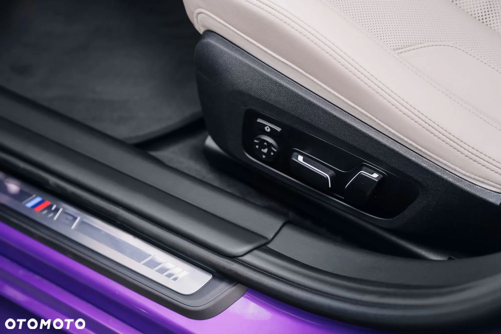 BMW M3 M Competition xDrive sport - 22