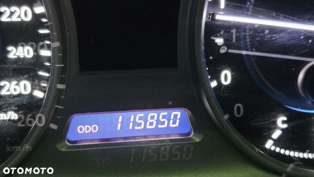 Lexus IS 220 D Prestige - 24