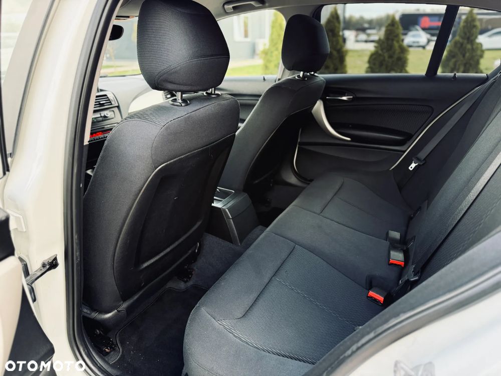 BMW Seria 1 116i - 15
