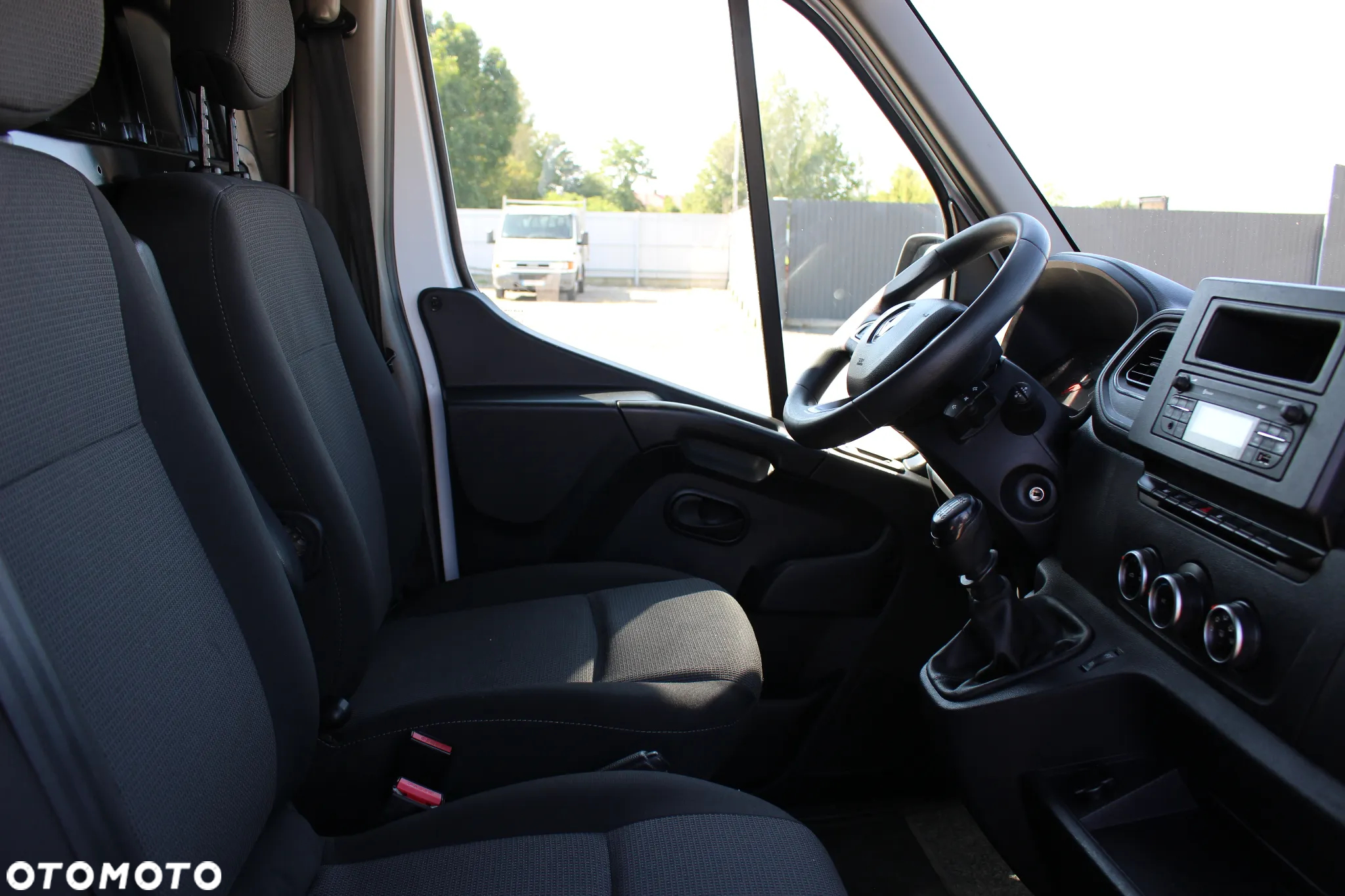 Renault MASTER 2.3 DCI 145 KM*/PODNOŚNIK KOSZOWY KLUBB 12.5M/*SERWIS*/ STAN IDEALNY / - 22