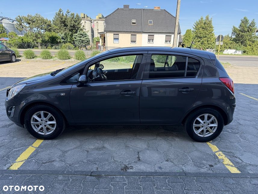 Opel Corsa 1.4 Cosmo - 2
