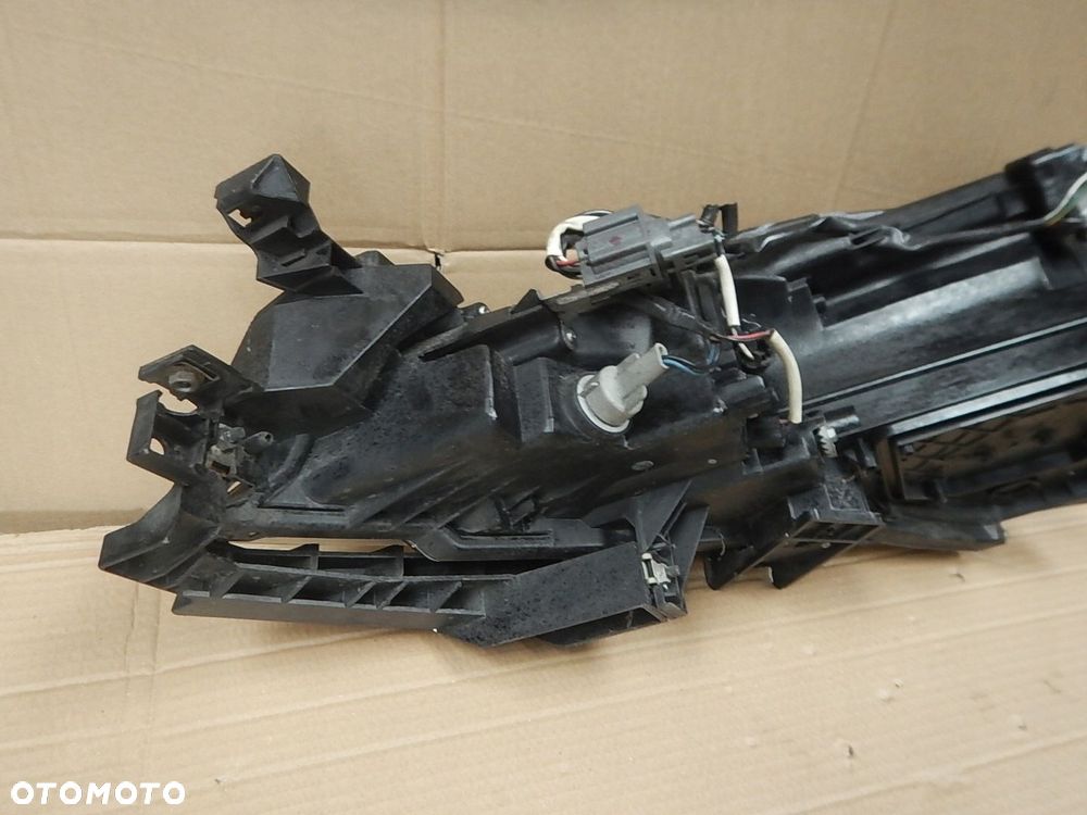 LAMPA PRZOD PRAWA MAZDA 6 GH LIFT 07-12 KPL - 9