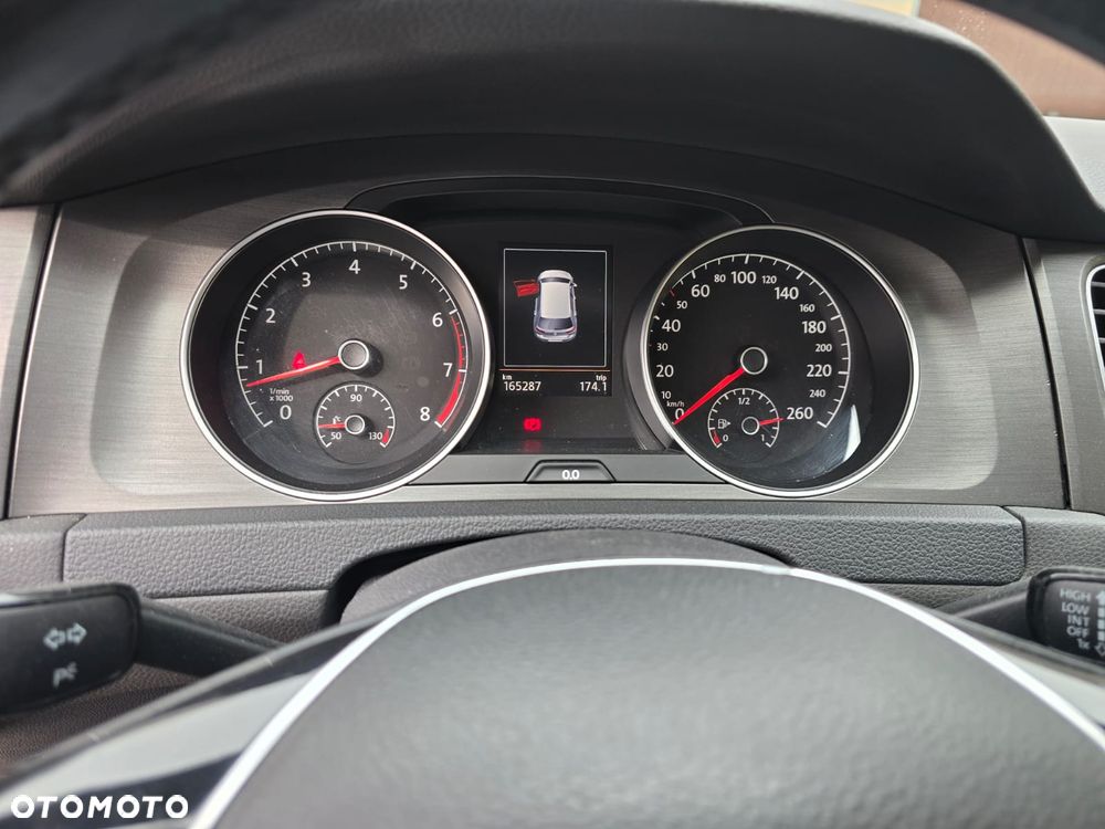 Volkswagen Golf 1.4 TSI BMT Comfortline - 17