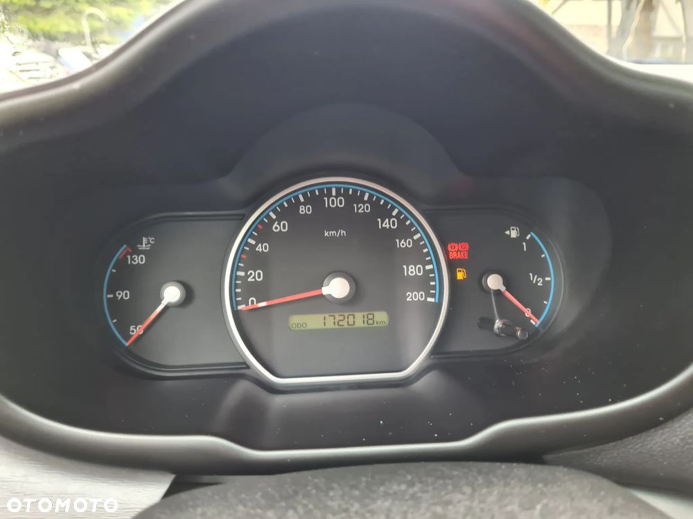 Hyundai i10 1.1 - 17