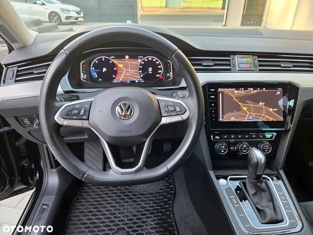 Volkswagen Passat - 19