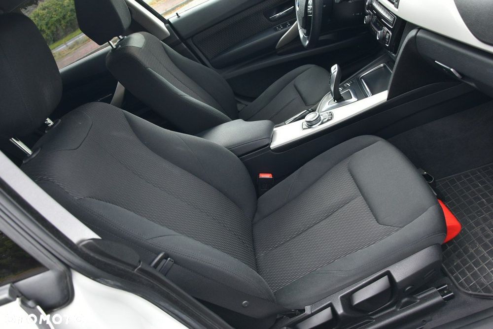 BMW 3GT 320d xDrive GT - 30