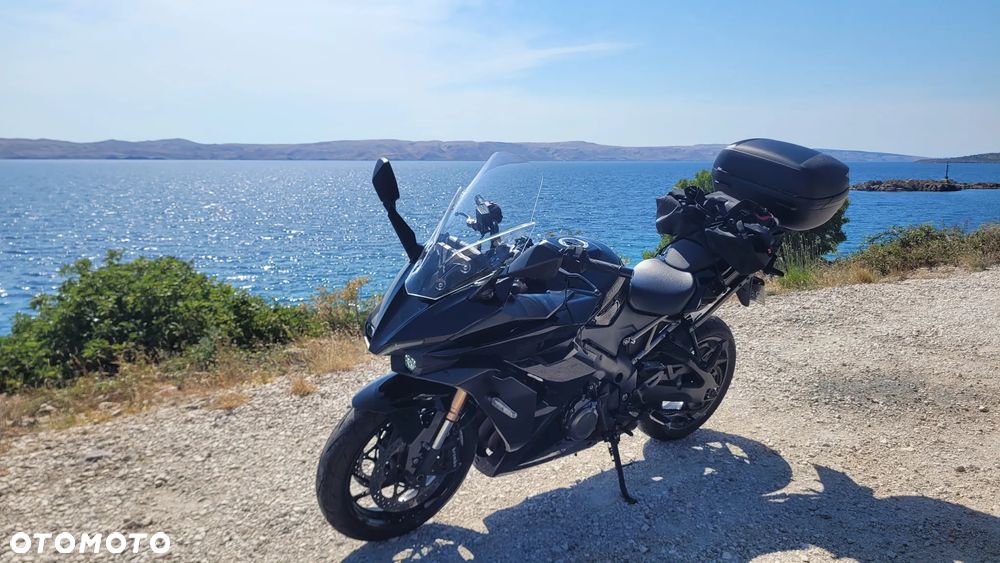 Suzuki GSX 1000 - 2