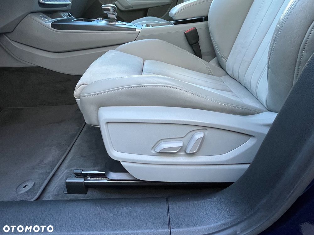 Audi Q5 35 TDI S tronic design - 23