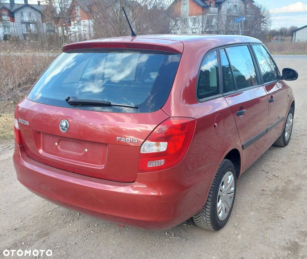 Skoda Fabia - 3