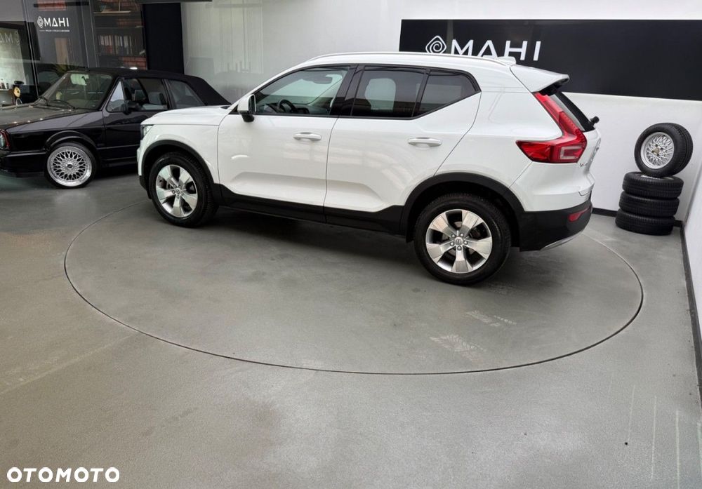 Volvo XC 40 T3 Momentum - 8