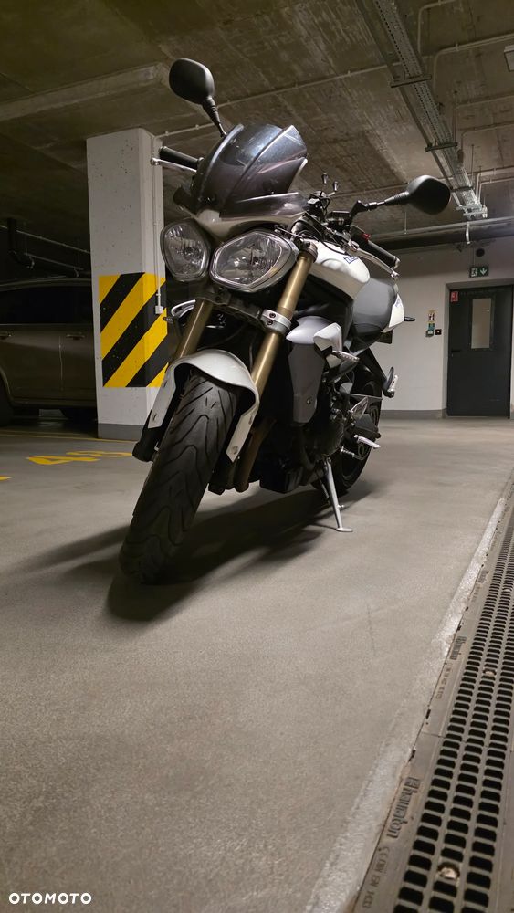 Triumph Street Triple - 2