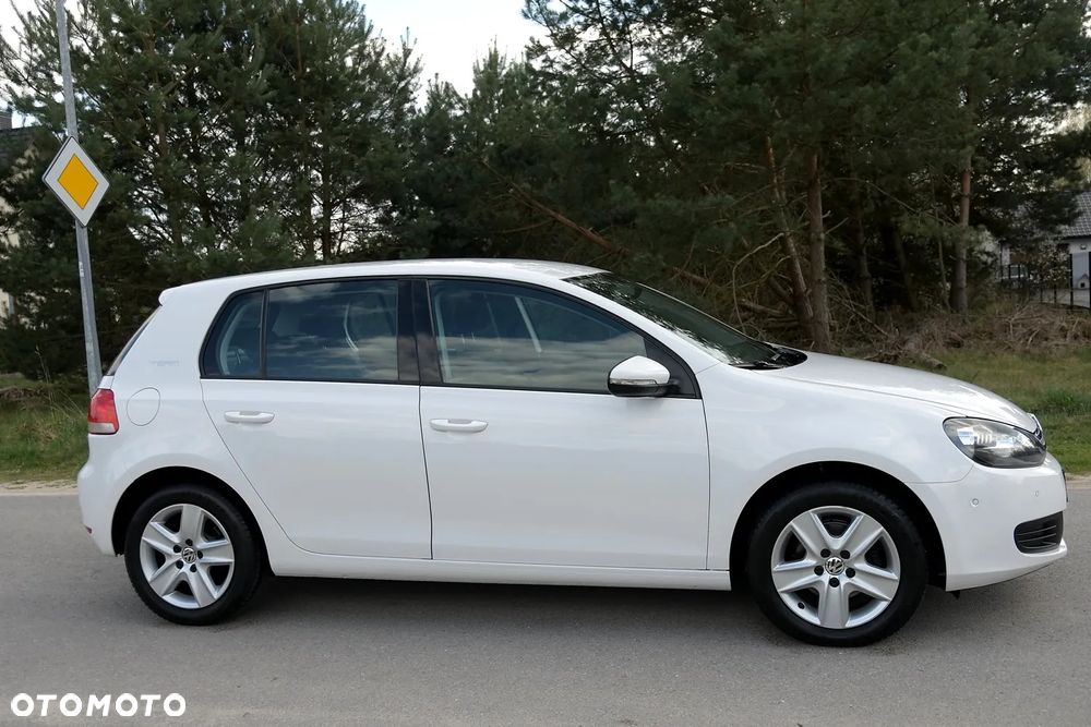 Volkswagen Golf - 11