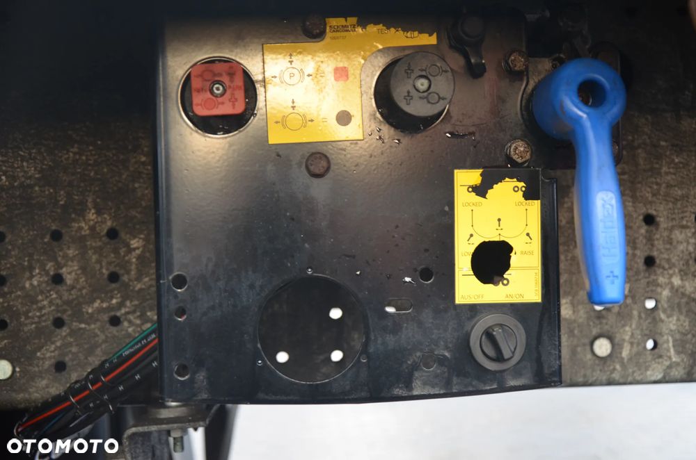 Schmitz Cargobull 2022r / OŚ PODNOSZONA / CODE XL / OCYNK / 0642 - 8