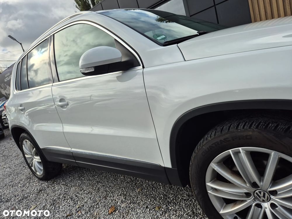 Volkswagen Tiguan 2.0 TDI DPF 4Motion BlueMotion Technology Exclusive - 20