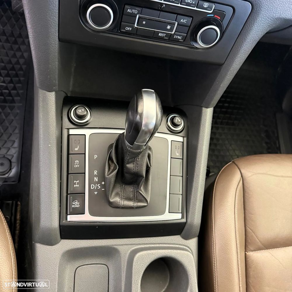 VW Amarok 2.0 TDi CD High.CM 4Motion Aut. - 4