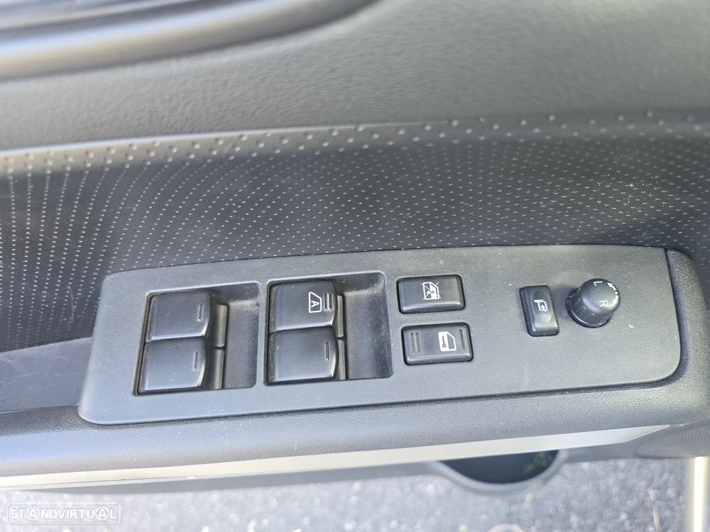 Nissan X-Trail 2.0 DCi 4x4 DPF SE - 22