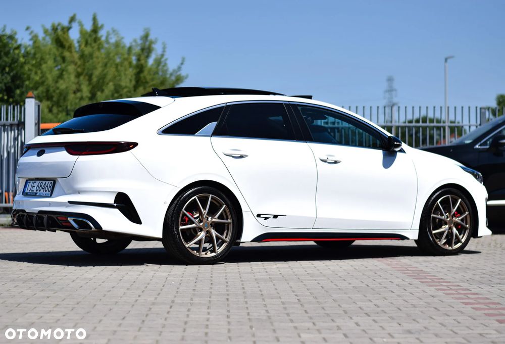 Kia ProCeed 1.6 T-GDI GT DCT - 37