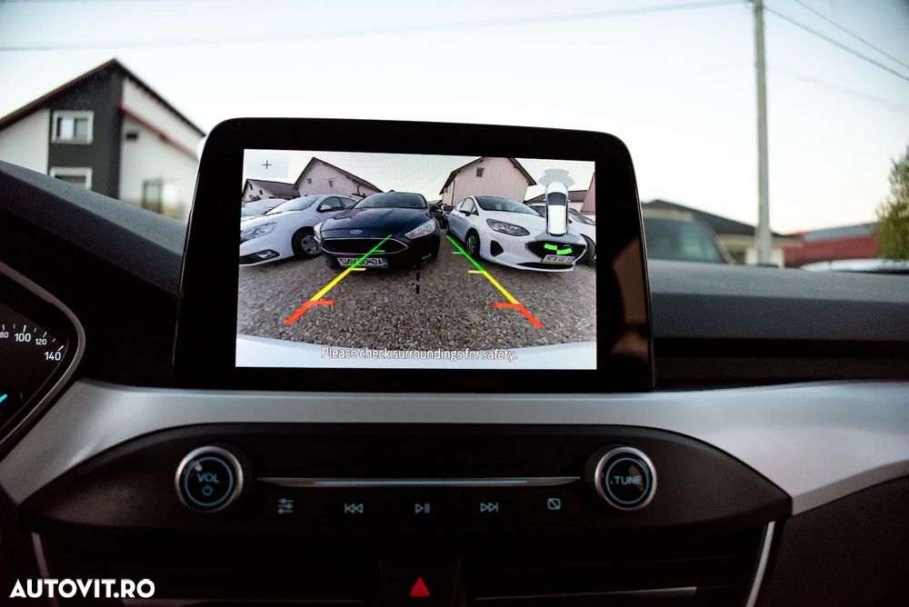 Ford Focus 1.5 EcoBlue Connected - 21