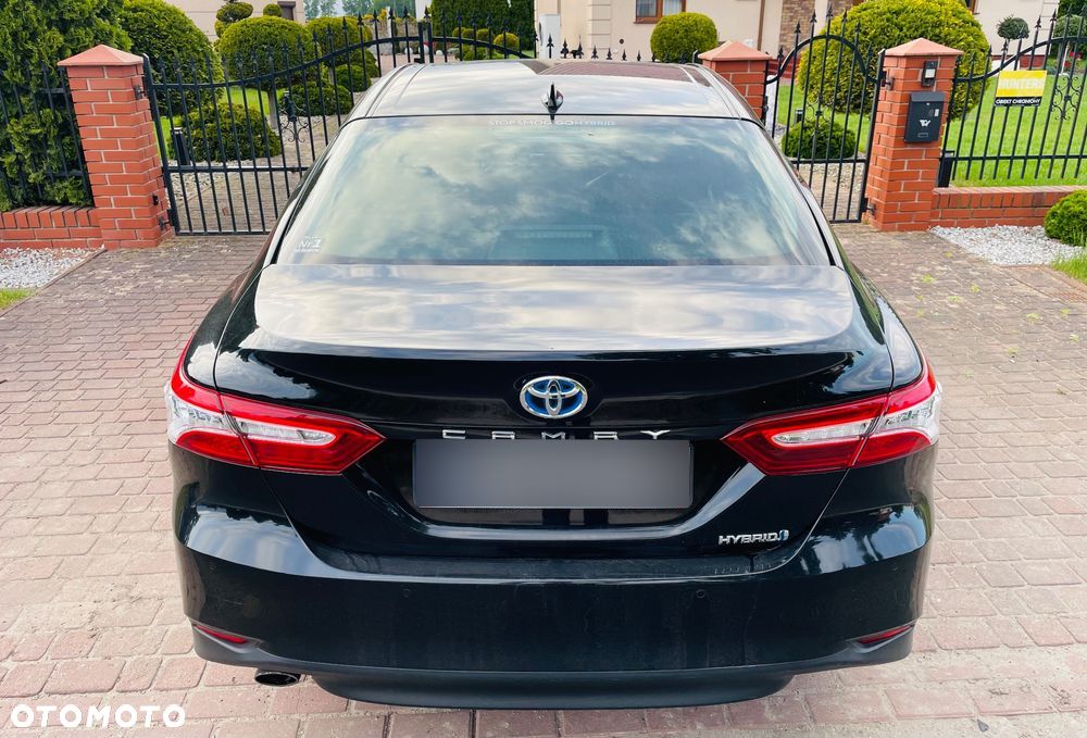 Toyota Camry - 14