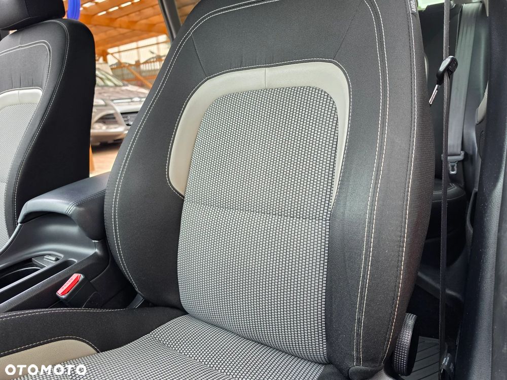 Kia Ceed 1.6 CRDi 136 ISG Platinum Edition - 30