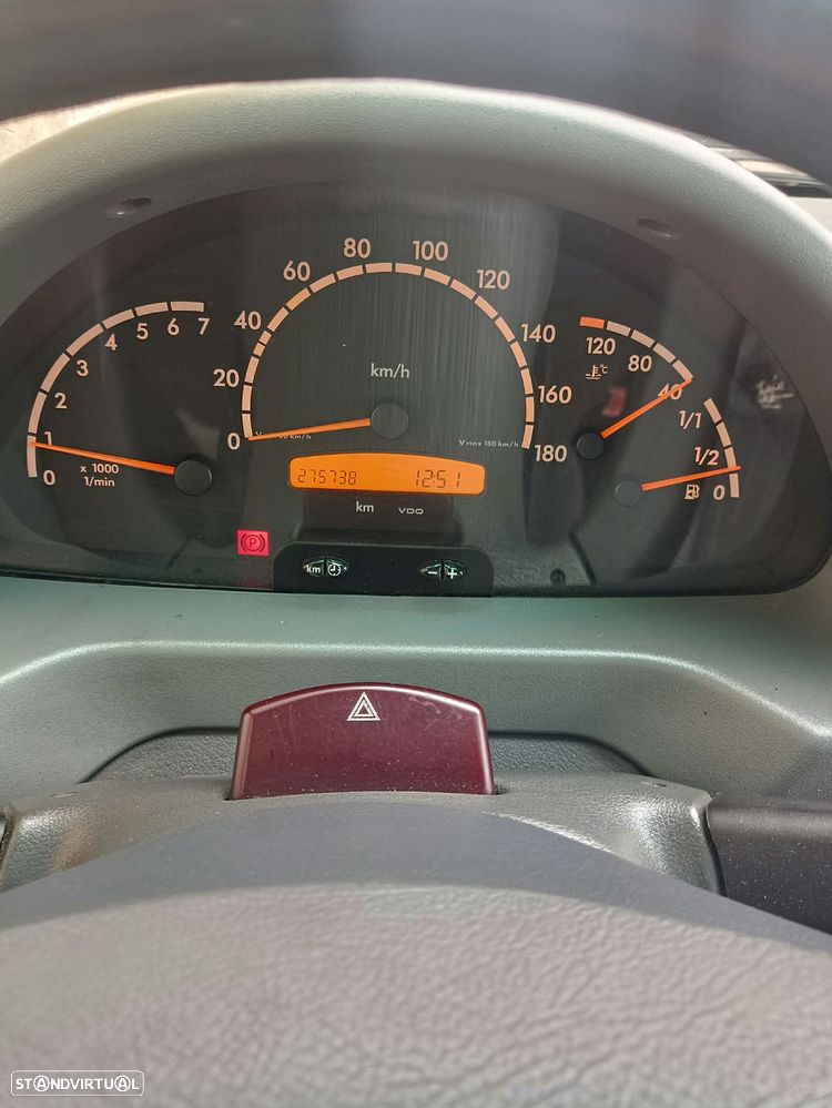 Mercedes-Benz Sprinter - 2
