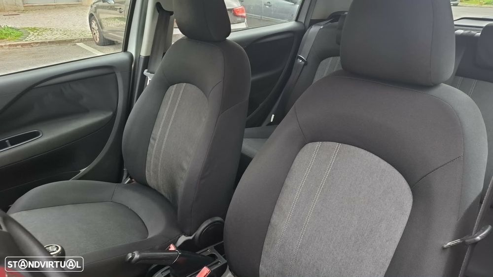 Fiat Punto 1.2 Lounge S&S - 15