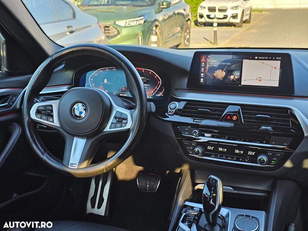BMW Seria 5 520i Aut. M Sport Edition - 2